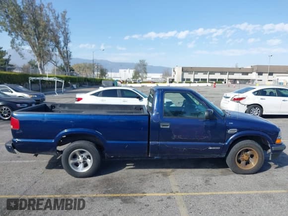 ✅ 1999 Chevrolet S-10 LS • VIN: 1GCCS14X1XK223022 • Лот: 41682269. Опубликован ранее на IAAI с пробегом 202 954 миль. Бесплатный доступ к архиву аукционных продаж из США и подробный отчёт об истории автомобиля на DreamBid. Изображение 13.