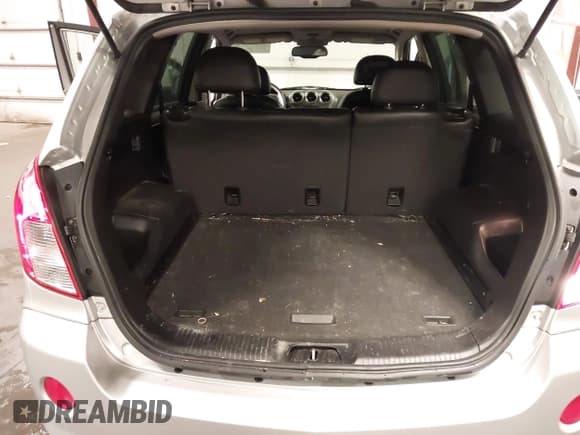 ✅ 2014 Chevrolet Captiva Sport LT • VIN: 3GNAL3EK5ES608871 • Lot: 42516982. Wystawiony na IAAI z przebiegiem 107 519 mil. Bezpłatny archiwum sprzedaży aukcyjnych z USA i szczegółowy raport historii pojazdu na DreamBid. Zdjęcie 18.