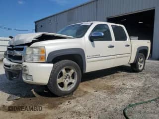 2009 Chevrolet Silverado 1500 LTZ с VIN 3GCEK33M49G237017, выставлен на аукционе Copart как лот 68845815 с пробегом 240 419 миль миль и Списание • Salvage title. История ставок и продаж доступна на DreamBid. Изображение 1.