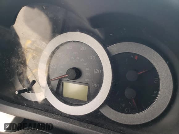 ✅ 2007 Toyota RAV4 Limited • VIN: JTMBD31V675078935 • Лот: 92951525. Опубликован ранее на Copart с пробегом Не указан. Бесплатный доступ к архиву аукционных продаж из США и подробный отчёт об истории автомобиля на DreamBid. Изображение 9.