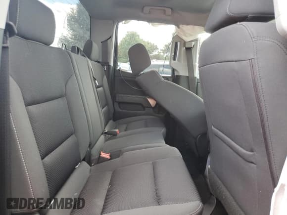 ✅ 2018 Chevrolet Silverado 1500 LT • VIN: 1GCVKREC3JZ119729 • Lot: 86705025. Wystawiony na Copart z przebiegiem 108 839 mil. Bezpłatny archiwum sprzedaży aukcyjnych z USA i szczegółowy raport historii pojazdu na DreamBid. Zdjęcie 11.