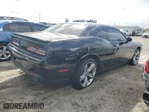 ✅ 2016 Dodge Challenger SXT • VIN: 2C3CDZAG5GH257022 • Lot: 81753595. Wystawiony na Copart z przebiegiem 112 939 mil. Bezpłatny archiwum sprzedaży aukcyjnych z USA i szczegółowy raport historii pojazdu na DreamBid. Zdjęcie 3.