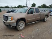 ✅ 2013 GMC Sierra 3500HD SLT • VIN: 1GT423C86DF162619 • Лот: 70545355. Опубликован ранее на Copart с пробегом 280 651 миль. Бесплатный доступ к архиву аукционных продаж из США и подробный отчёт об истории автомобиля на DreamBid. Изображение 1.