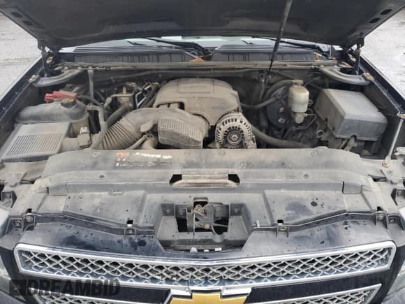 ✅ 2013 Chevrolet Suburban LS • VIN: 1GNSKHE75DR364141 • Lot: 74441114. Wystawiony na Copart z przebiegiem 286 960 mil. Bezpłatny archiwum sprzedaży aukcyjnych z USA i szczegółowy raport historii pojazdu na DreamBid. Zdjęcie 11.