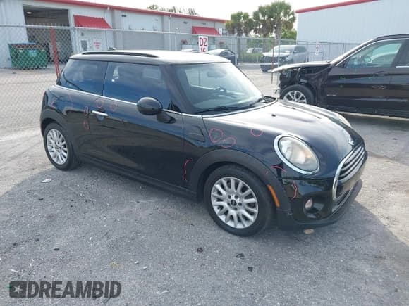 ✅ 2016 MINI Hardtop • VIN: WMWXP5C58G2D14749 • Lot: 43659236. Listed on IAAI with 92,614 mi. Free auction sales archive from the USA and detailed vehicle history report at DreamBid. Image 1.