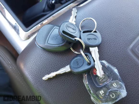 ✅ 2013 GMC Acadia SLT • VIN: 1GKKVSKD4DJ175913 • Lot: 43398448. Listed on IAAI with 90,063 mi. Free auction sales archive from the USA and detailed vehicle history report at DreamBid. Image 11.