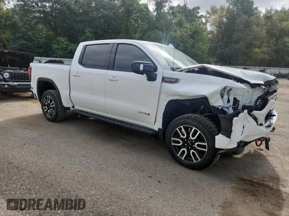 ✅ 2025 GMC Sierra 1500 AT4 • VIN: 3GTUUEEL8SG253507 • Lot: 84870065. Wystawiony na Copart z przebiegiem 7 846 mil. Bezpłatny archiwum sprzedaży aukcyjnych z USA i szczegółowy raport historii pojazdu na DreamBid. Zdjęcie 4.