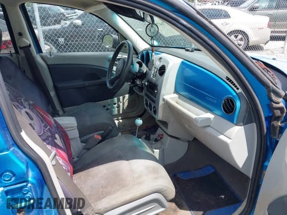 ✅ 2008 Chrysler PT Cruiser • VIN: 3A8FY48B48T104532 • Lot: 42764776. Listed on IAAI with 179,135 mi. Free auction sales archive from the USA and detailed vehicle history report at DreamBid. Image 5.
