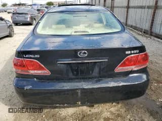 ✅ 2005 Lexus ES 350 • VIN: JTHBA30G155120371 • Лот: 81906465. Опубликован ранее на Copart с пробегом 158 036 миль. Бесплатный доступ к архиву аукционных продаж из США и подробный отчёт об истории автомобиля на DreamBid. Изображение 6.