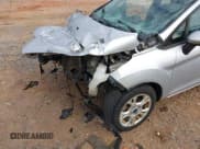 ✅ 2015 Ford Fiesta SE • VIN: 3FADP4BJ2FM189661 • Lot: 43244751. Wystawiony na IAAI z przebiegiem 82 772 mil. Bezpłatny archiwum sprzedaży aukcyjnych z USA i szczegółowy raport historii pojazdu na DreamBid. Zdjęcie 6.