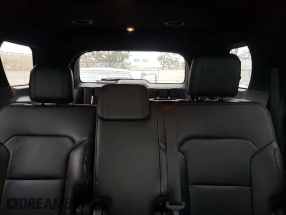 ✅ 2018 Ford Explorer XLT • VIN: 1FM5K8D86JGA96820 • Lot: 93448495. Wystawiony na Copart z przebiegiem 40 599 mil. Bezpłatny archiwum sprzedaży aukcyjnych z USA i szczegółowy raport historii pojazdu na DreamBid. Zdjęcie 10.