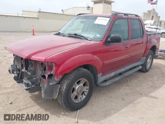 ✅ 2004 Ford Explorer Sport Trac XLS • VIN: 1FMZU67K64UA52734 • Lot: 42793441. Wystawiony na IAAI z przebiegiem 131 616 mil. Bezpłatny archiwum sprzedaży aukcyjnych z USA i szczegółowy raport historii pojazdu na DreamBid. Zdjęcie 2.