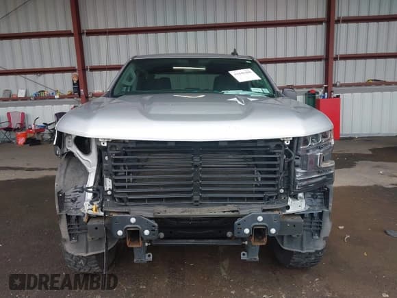 ✅ 2020 Chevrolet Silverado 1500 LT Trail Boss • VIN: 3GCPYFED7LG371985 • Lot: 43446408. Wystawiony na IAAI z przebiegiem 50 250 mil. Bezpłatny archiwum sprzedaży aukcyjnych z USA i szczegółowy raport historii pojazdu na DreamBid. Zdjęcie 12.