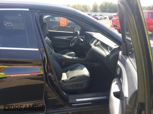 ✅ 2019 Infiniti QX50 Luxe • VIN: 3PCAJ5M12KF105080 • Лот: 43085241. Опубликован ранее на IAAI с пробегом 94 336 миль. Бесплатный доступ к архиву аукционных продаж из США и подробный отчёт об истории автомобиля на DreamBid. Изображение 5.