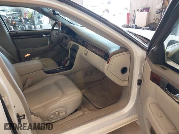 ✅ 2001 Cadillac Seville Touring STS • VIN: 1G6KY54911U168525 • Lot: 42622836. Listed on IAAI with 83,154 mi. Free auction sales archive from the USA and detailed vehicle history report at DreamBid. Image 5.