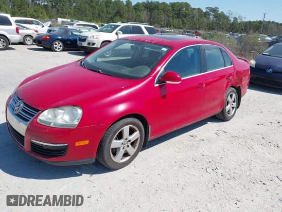 ✅ 2009 Volkswagen Jetta SE • VIN: 3VWRZ71K19M042108 • Lot: 41876859. Listed on IAAI with 187,206 mi. Free auction sales archive from the USA and detailed vehicle history report at DreamBid. Image 2.