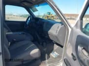 ✅ 2000 Ford Ranger XL • VIN: 1FTYR14VXYTB34903 • Lot: 43263200. Wystawiony na IAAI z przebiegiem 242 422 mil. Bezpłatny archiwum sprzedaży aukcyjnych z USA i szczegółowy raport historii pojazdu na DreamBid. Zdjęcie 5.