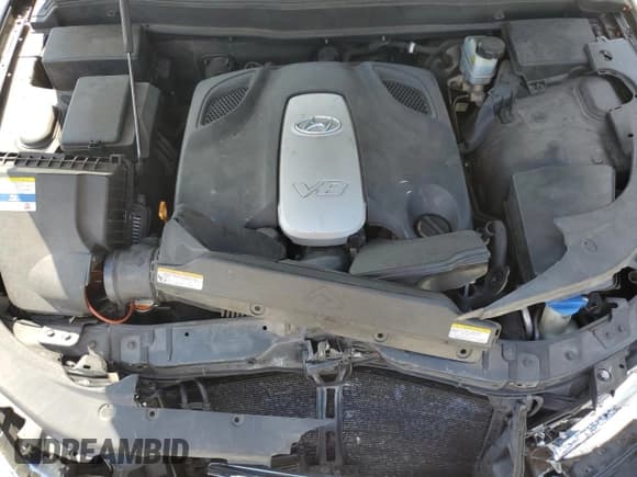 ✅ 2011 Hyundai Genesis • VIN: KMHGC4DFXBU140253 • Лот: 84727875. Опубликован ранее на Copart с пробегом 131 887 миль. Бесплатный доступ к архиву аукционных продаж из США и подробный отчёт об истории автомобиля на DreamBid. Изображение 11.