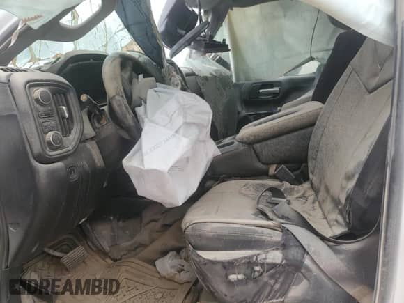 2022 Chevrolet Silverado 1500 Work Truck z VIN 3GCUDAED0NG511945, wystawiony jako Copart lot #42146345 z przebiegiem Nie podano mil oraz Nie do naprawy • Non repairable. Historia ofert i sprzedaży dostępna na DreamBid. Obrazek 7.