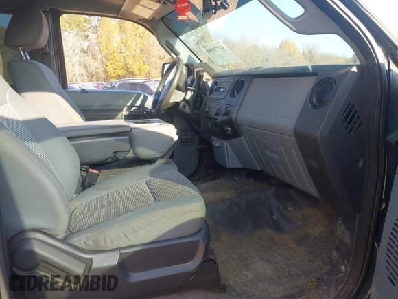 ✅ 2016 Ford F-250 XLT • VIN: 1FT7X2BT0GEA93564 • Lot: 43728958. Listed on IAAI with 153,047 mi. Free auction sales archive from the USA and detailed vehicle history report at DreamBid. Image 5.