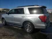 ✅ 2023 Ford Expedition XLT • VIN: 1FMJU1J8XPEA55874 • Лот: 80193515. Опубликован ранее на Copart с пробегом 46 295 миль. Бесплатный доступ к архиву аукционных продаж из США и подробный отчёт об истории автомобиля на DreamBid. Изображение 2.