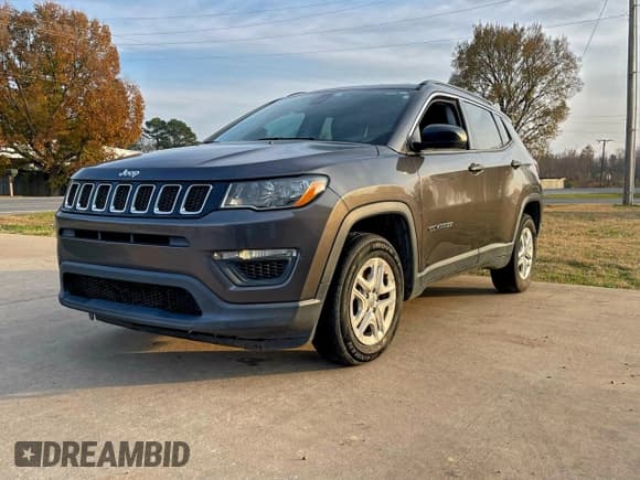 ✅ 2019 Jeep Compass Sport • VIN: 3C4NJCAB4KT613121 • Lot: 94243735. Wystawiony na Copart z przebiegiem 126 178 mil. Bezpłatny archiwum sprzedaży aukcyjnych z USA i szczegółowy raport historii pojazdu na DreamBid. Zdjęcie 2.