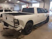 ✅ 2018 Ram 1500 Night • VIN: 1C6RR7MT0JS189238 • Lot: 43504875. Wystawiony na IAAI z przebiegiem 93 609 mil. Bezpłatny archiwum sprzedaży aukcyjnych z USA i szczegółowy raport historii pojazdu na DreamBid. Zdjęcie 4.