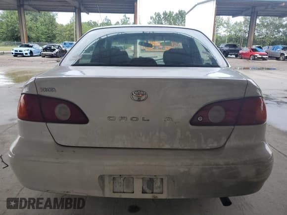 ✅ 2002 Toyota Corolla CE • VIN: 2T1BR12E32C573528 • Lot: 66073844. Listed on Copart with 265,435 mi. Free auction sales archive from the USA and detailed vehicle history report at DreamBid. Image 6.