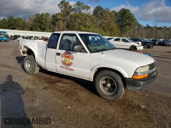 ✅ 2003 Chevrolet S-10 • VIN: 1GCCS19H538155218 • Лот: 41485795. Опубликован ранее на Copart с пробегом 247 331 миль. Бесплатный доступ к архиву аукционных продаж из США и подробный отчёт об истории автомобиля на DreamBid. Изображение 4.