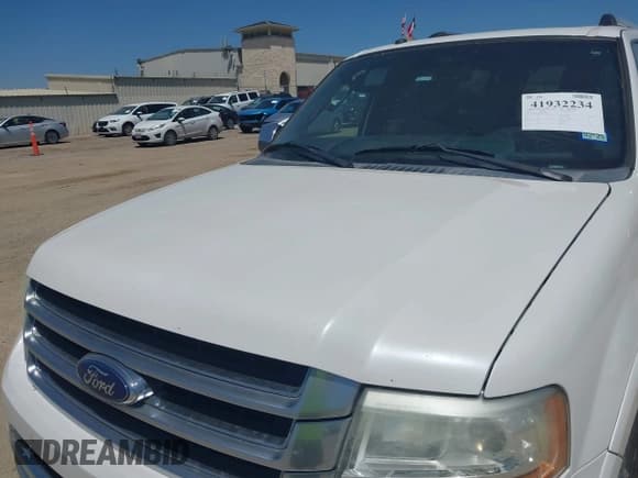 ✅ 2016 Ford Expedition Max Platinum • VIN: 1FMJK1LT6GEF29083 • Lot: 41932234. Listed on IAAI with 181,953 mi. Free auction sales archive from the USA and detailed vehicle history report at DreamBid. Image 6.