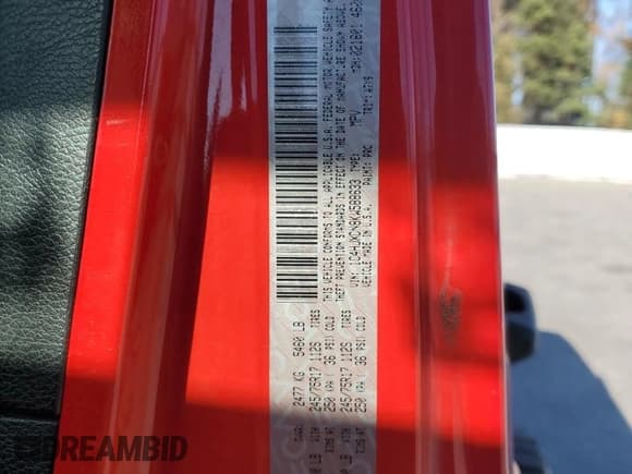 ✅ 2019 Jeep Wrangler Unlimited Sport S • VIN: 1C4HJXDN8KW588633 • Lot: 92622205. Listed on Copart with 101,810 mi. Free auction sales archive from the USA and detailed vehicle history report at DreamBid. Image 12.
