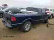 2000 Chevrolet S-10 LS с VIN 1GCDT19W9Y8133357, выставлен на аукционе Copart как лот 66585324 с пробегом 131 271 миль миль и Списание • Salvage title. История ставок и продаж доступна на DreamBid. Изображение 3.