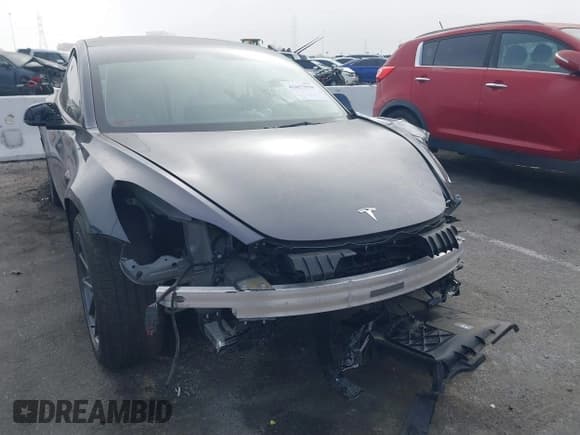 ✅ 2023 Tesla Model 3 • VIN: 5YJ3E1EAXPF658040 • Lot: 41657939. Wystawiony na IAAI z przebiegiem 39 268 mil. Bezpłatny archiwum sprzedaży aukcyjnych z USA i szczegółowy raport historii pojazdu na DreamBid. Zdjęcie 19.