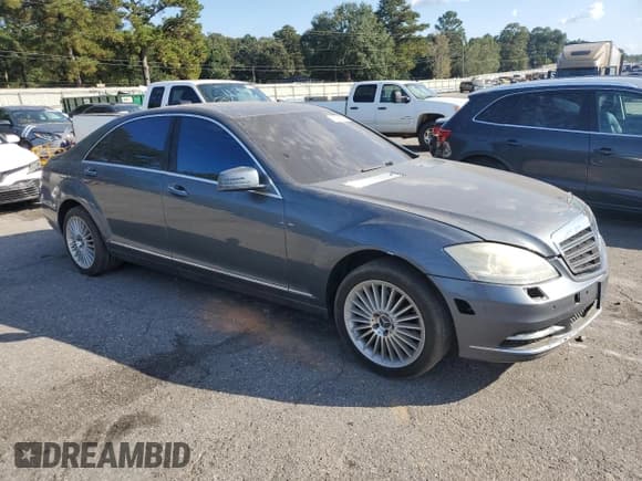 ✅ 2011 Mercedes-Benz S 550 • VIN: WDDNG7BB7BA416896 • Lot: 87262475. Wystawiony na Copart z przebiegiem 133 155 mil. Bezpłatny archiwum sprzedaży aukcyjnych z USA i szczegółowy raport historii pojazdu na DreamBid. Zdjęcie 4.