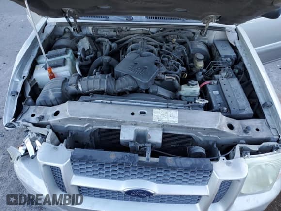 ✅ 2004 Ford Explorer Sport Trac XLS • VIN: 1FMZU67K34UC21852 • Lot: 91865945. Listed on Copart with 105,387 mi. Free auction sales archive from the USA and detailed vehicle history report at DreamBid. Image 11.