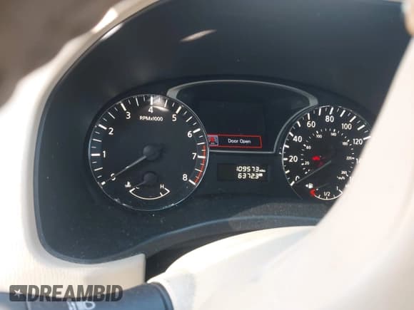 ✅ 2015 Nissan Pathfinder Platinum • VIN: 5N1AR2MN2FC653878 • Lot: 43758939. Listed on IAAI with 109,573 mi. Free auction sales archive from the USA and detailed vehicle history report at DreamBid. Image 15.