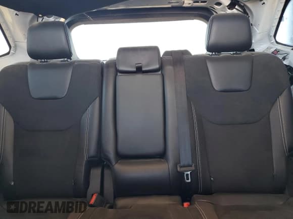 ✅ 2022 Ford Edge ST • VIN: 2FMPK4AP9NBA79925 • Lot: 80586105. Wystawiony na Copart z przebiegiem 16 851 mil. Bezpłatny archiwum sprzedaży aukcyjnych z USA i szczegółowy raport historii pojazdu na DreamBid. Zdjęcie 10.