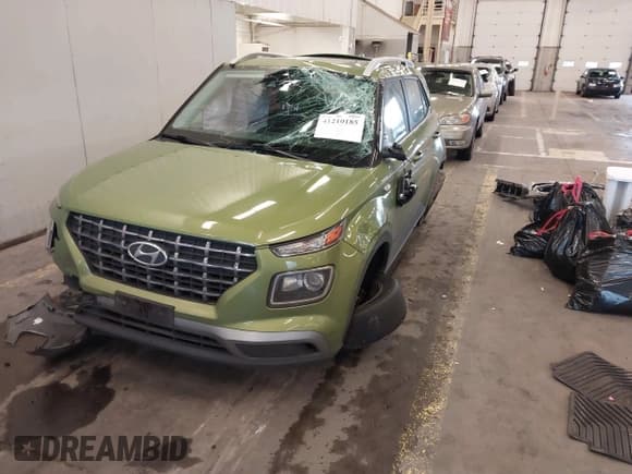 ✅ 2022 Hyundai Venue Limited • VIN: KMHRC8A37NU162032 • Lot: 41210185. Listed on IAAI with 45,382 mi. Free auction sales archive from the USA and detailed vehicle history report at DreamBid. Image 18.