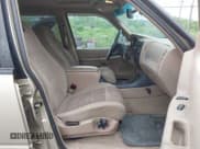 ✅ 2000 Ford Explorer XLT • VIN: 1FMZU83P1YZC35657 • Лот: 42278366. Опубликован ранее на IAAI с пробегом Не указан. Бесплатный доступ к архиву аукционных продаж из США и подробный отчёт об истории автомобиля на DreamBid. Изображение 5.