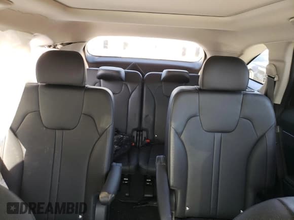 ✅ 2025 Kia Sorento X-Line EX • VIN: 5XYRHDJF2SG325479 • Lot: 55058605. Wystawiony na Copart z przebiegiem 5 525 mil. Bezpłatny archiwum sprzedaży aukcyjnych z USA i szczegółowy raport historii pojazdu na DreamBid. Zdjęcie 10.