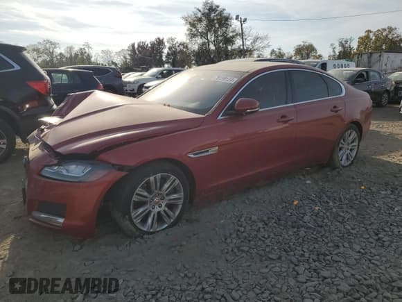✅ 2016 Jaguar XF 35t Premium • VIN: SAJBJ4BV4GCY16693 • Lot: 78199124. Wystawiony na Copart z przebiegiem 68 565 mil. Bezpłatny archiwum sprzedaży aukcyjnych z USA i szczegółowy raport historii pojazdu na DreamBid. Zdjęcie 1.