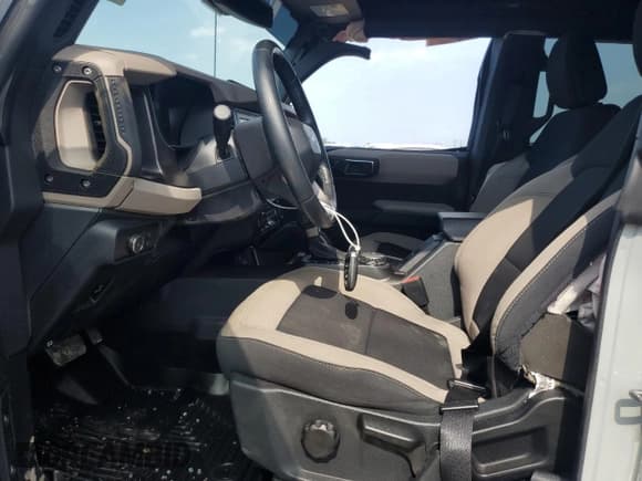 ✅ 2021 Ford Bronco • VIN: 1FMDE5BHXMLA96979 • Lot: 57878665. Listed on Copart with 20,893 mi. Free auction sales archive from the USA and detailed vehicle history report at DreamBid. Image 7.