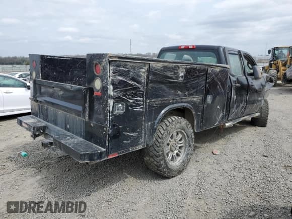 ✅ 2015 Chevrolet Silverado 2500HD • VIN: 1GB2KUEG8FZ553634 • Лот: 48521924. Опубликован ранее на Copart с пробегом Не указан. Бесплатный доступ к архиву аукционных продаж из США и подробный отчёт об истории автомобиля на DreamBid. Изображение 3.