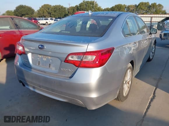 ✅ 2016 Subaru Legacy Premium • VIN: 4S3BNBC68G3015621 • Lot: 43215664. Wystawiony na IAAI z przebiegiem 169 253 mil. Bezpłatny archiwum sprzedaży aukcyjnych z USA i szczegółowy raport historii pojazdu na DreamBid. Zdjęcie 4.