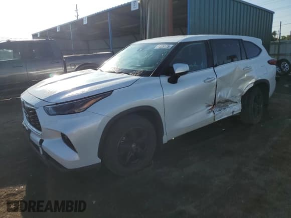 ✅ 2022 Toyota Highlander LE • VIN: 5TDBZRBH5NS189044 • Лот: 81029175. Опубликован ранее на Copart с пробегом 53 122 миль. Бесплатный доступ к архиву аукционных продаж из США и подробный отчёт об истории автомобиля на DreamBid. Изображение 1.