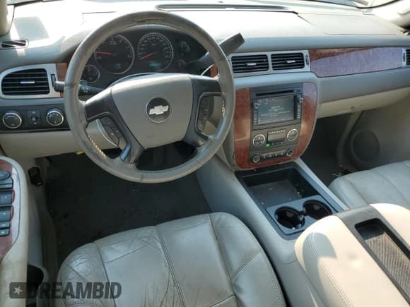 ✅ 2008 Chevrolet Silverado 1500 LTZ • VIN: 2GCEK133681101586 • Lot: 75098234. Listed on Copart with 188,518 mi. Free auction sales archive from the USA and detailed vehicle history report at DreamBid. Image 8.