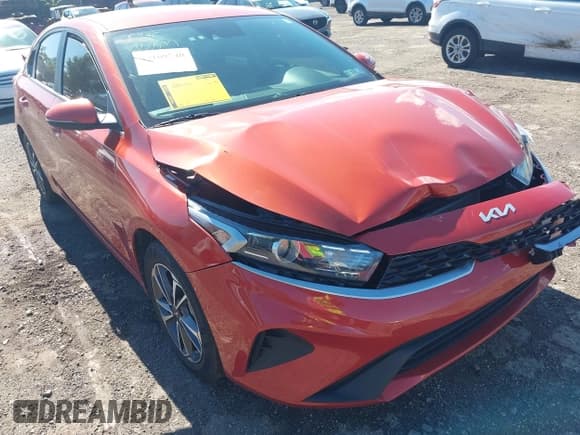 ✅ 2024 Kia Forte LXS • VIN: 3KPF24AD0RE706273 • Lot: 43169740. Wystawiony na IAAI z przebiegiem 8 945 mil. Bezpłatny archiwum sprzedaży aukcyjnych z USA i szczegółowy raport historii pojazdu na DreamBid. Zdjęcie 21.