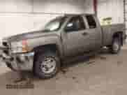 2007 Chevrolet Silverado 2500HD LTZ z VIN 1GCHK29617E595261, wystawiony jako IAAI lot #42846735 z przebiegiem 257 925 mil mil oraz . Historia ofert i sprzedaży dostępna na DreamBid. Obrazek 22.
