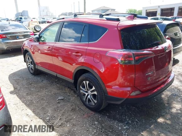 ✅ 2017 Toyota RAV4 LE • VIN: JTMBFREVXHJ154012 • Лот: 42546842. Опубликован ранее на IAAI с пробегом 122 168 миль. Бесплатный доступ к архиву аукционных продаж из США и подробный отчёт об истории автомобиля на DreamBid. Изображение 3.