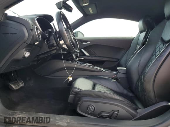 ✅ 2016 Audi TT 2.0T • VIN: TRUC5AFV8G1006274 • Lot: 62758755. Wystawiony na Copart z przebiegiem 114 518 mil. Bezpłatny archiwum sprzedaży aukcyjnych z USA i szczegółowy raport historii pojazdu na DreamBid. Zdjęcie 7.